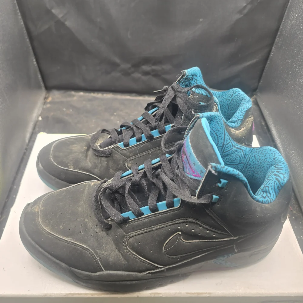 Nike Men's Black and Teal‎ Sneakers